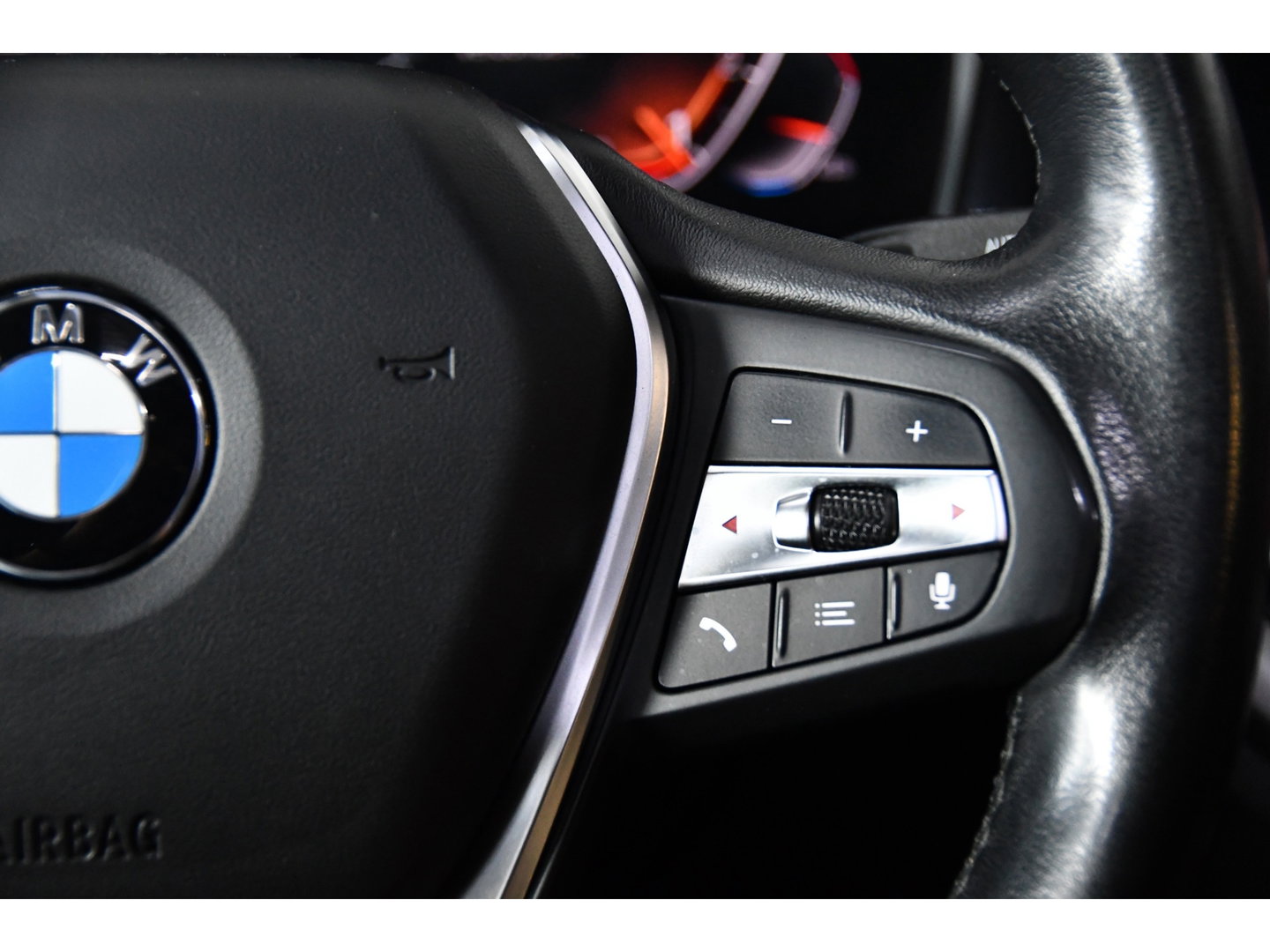 BMW 3-serie 330i M-Pakket, Pano, Bodykit, Applecarplay