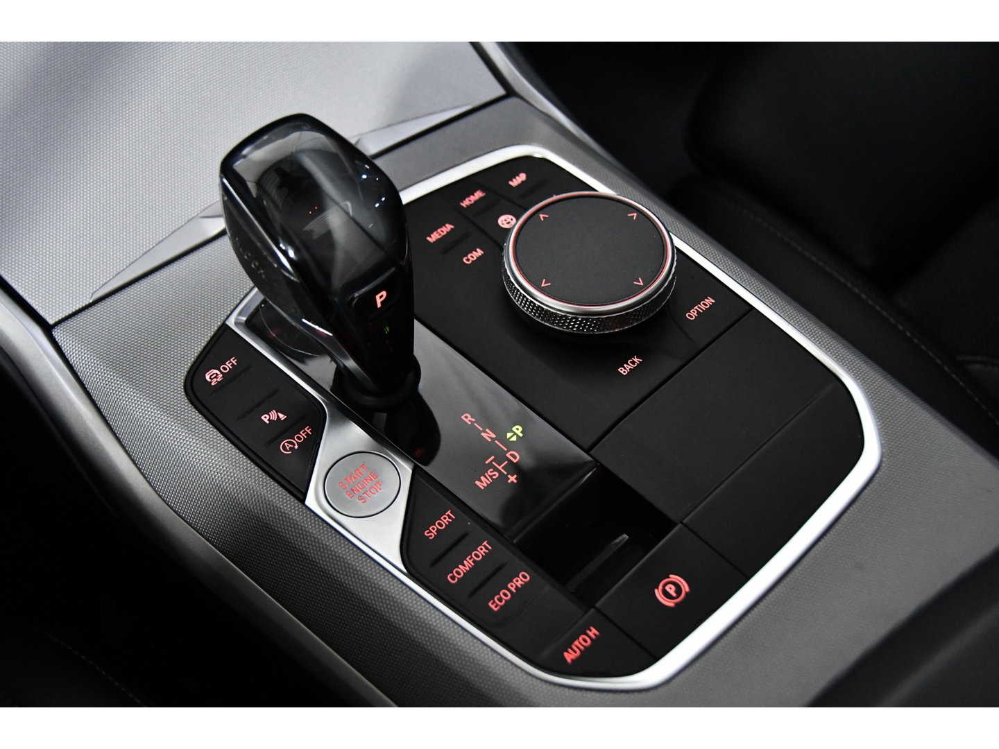 BMW 3-serie 330i M-Pakket, Pano, Bodykit, Applecarplay
