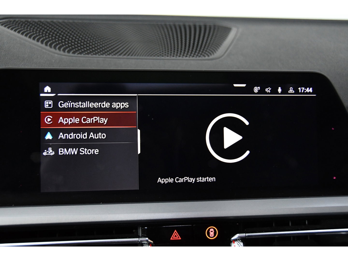 BMW 3-serie 330i M-Pakket, Pano, Bodykit, Applecarplay