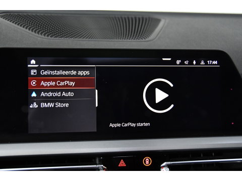 BMW 3-serie 330i M-Pakket, Pano, Bodykit, Applecarplay