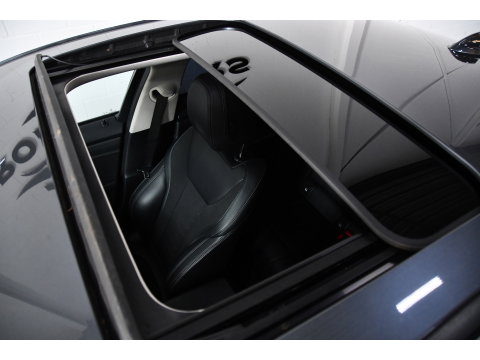 BMW 3-serie 330i M-Pakket, Pano, Bodykit, Applecarplay