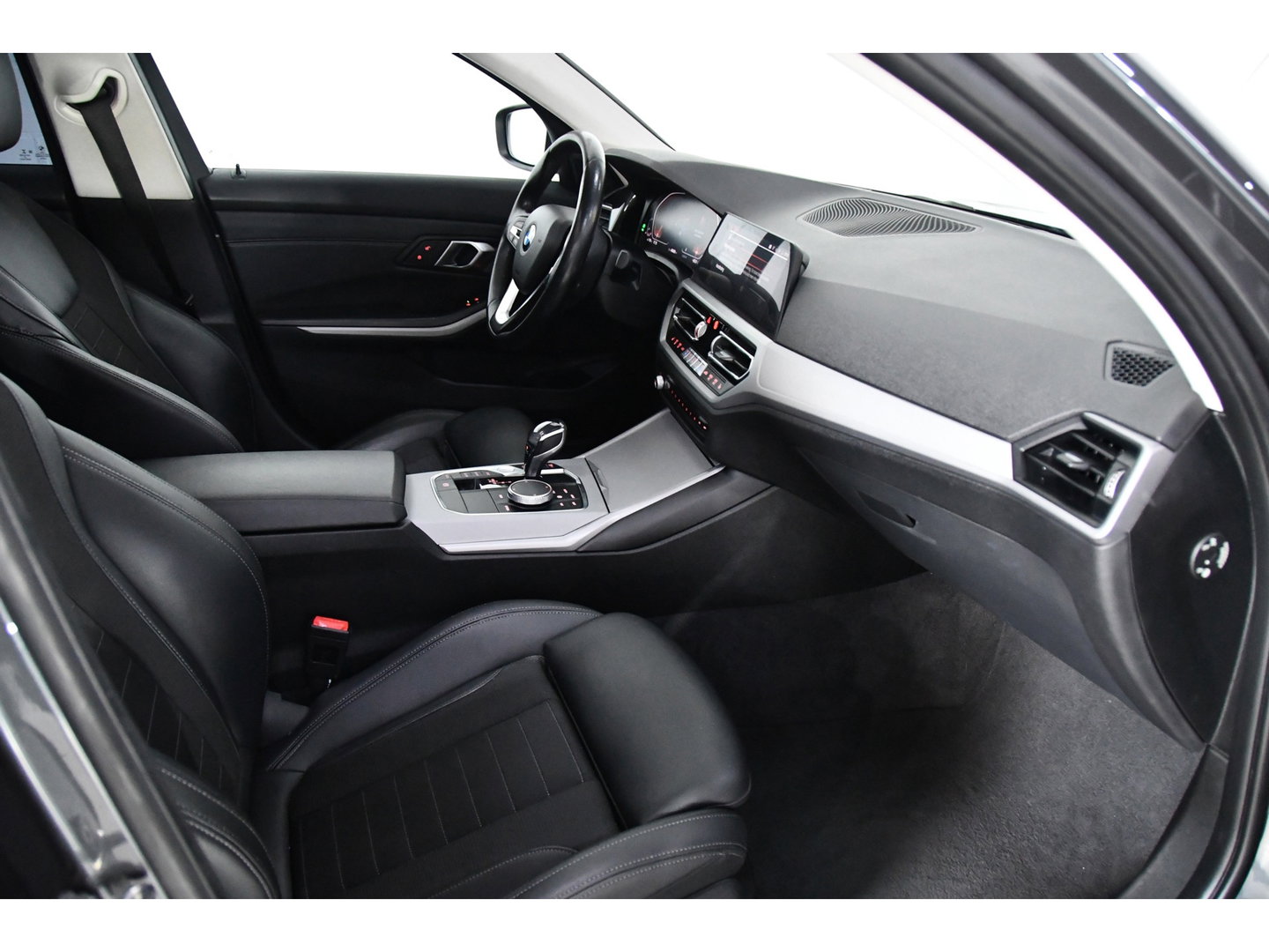 BMW 3-serie 330i M-Pakket, Pano, Bodykit, Applecarplay