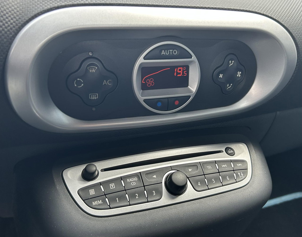 Renault Wind