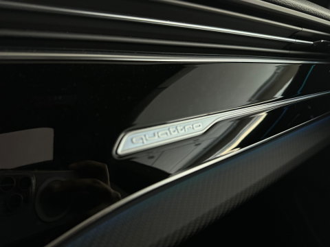 Audi Q8 60 TFSI e quattro S Line Comp Pano|HuD|B&O|Trekhaak