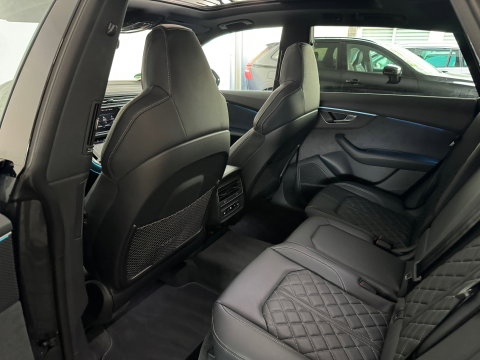 Audi Q8 60 TFSI e quattro S Line Comp Pano|HuD|B&O|Trekhaak