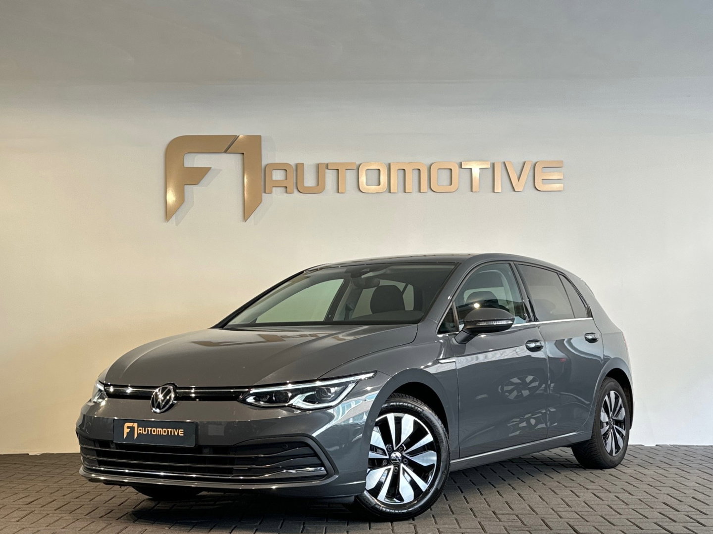 Volkswagen Golf 1.5 TSI Highline Keyless|IQ|Camera|Massage