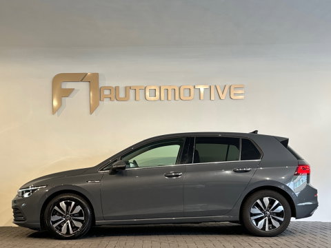 Volkswagen Golf 1.5 TSI Highline Keyless|IQ|Camera|Massage