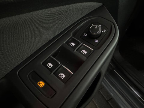Volkswagen Golf 1.5 TSI Highline Keyless|IQ|Camera|Massage