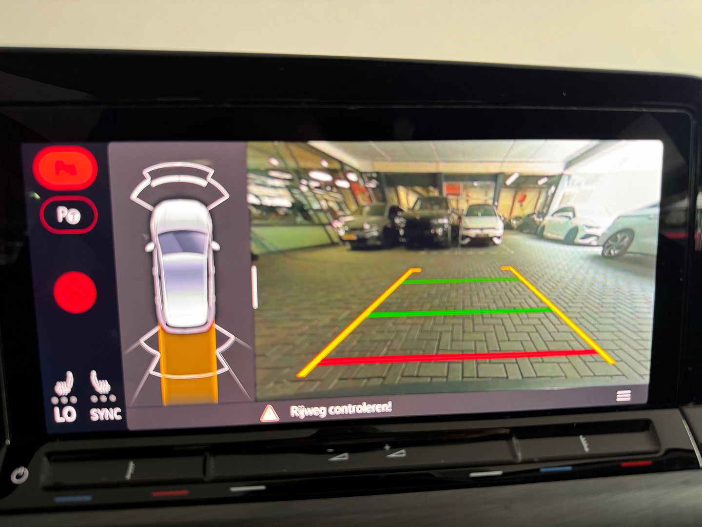 Volkswagen Golf 1.5 TSI Highline Keyless|IQ|Camera|Massage