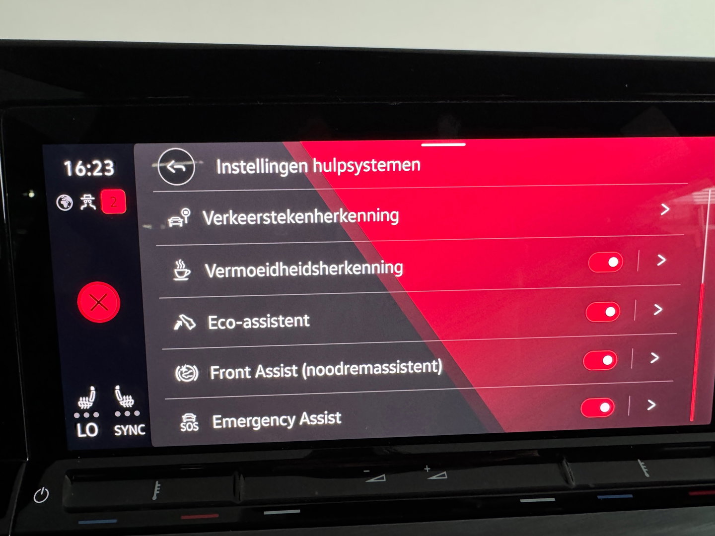 Volkswagen Golf 1.5 TSI Highline Keyless|IQ|Camera|Massage