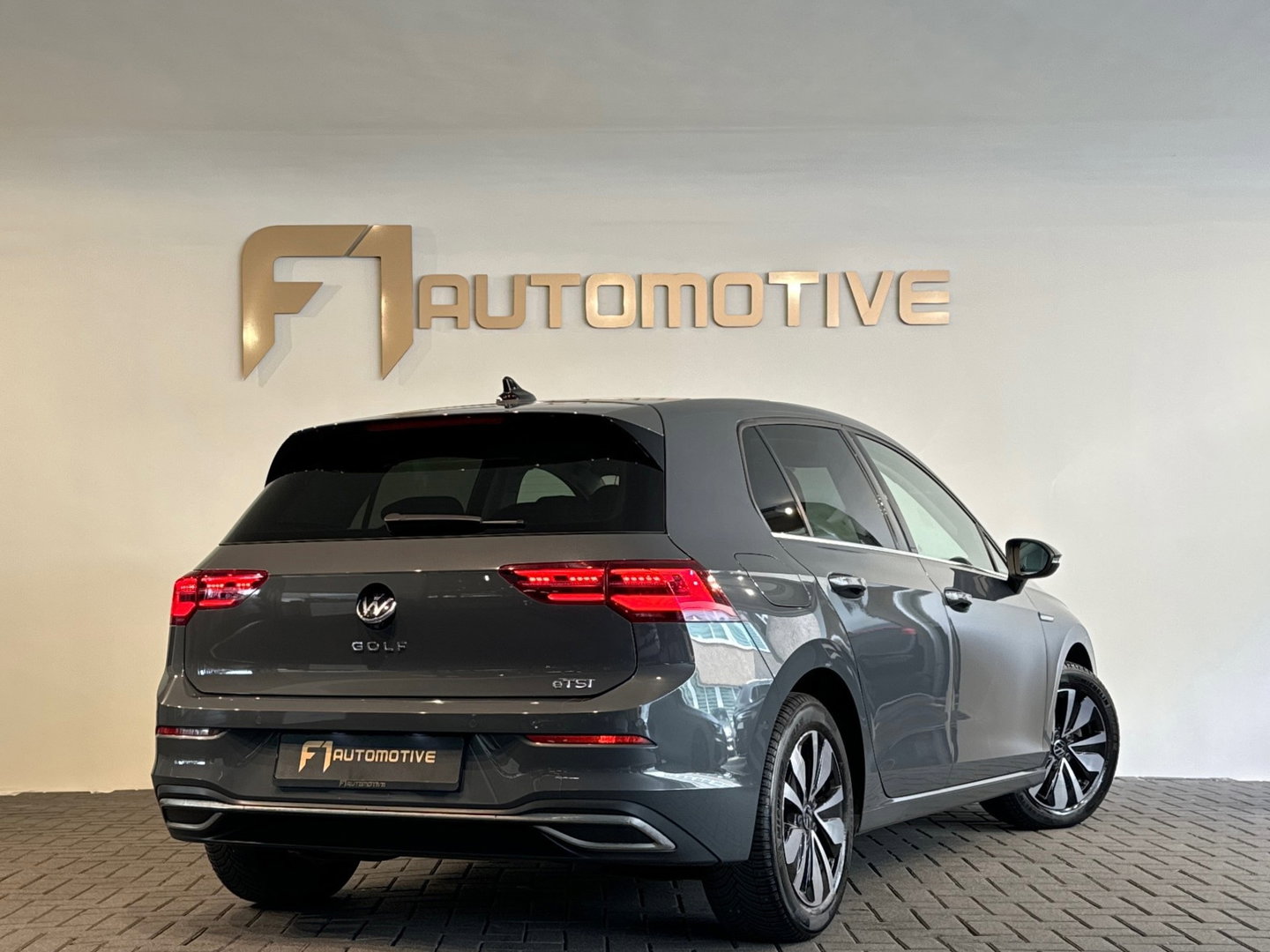 Volkswagen Golf 1.5 TSI Highline Keyless|IQ|Camera|Massage
