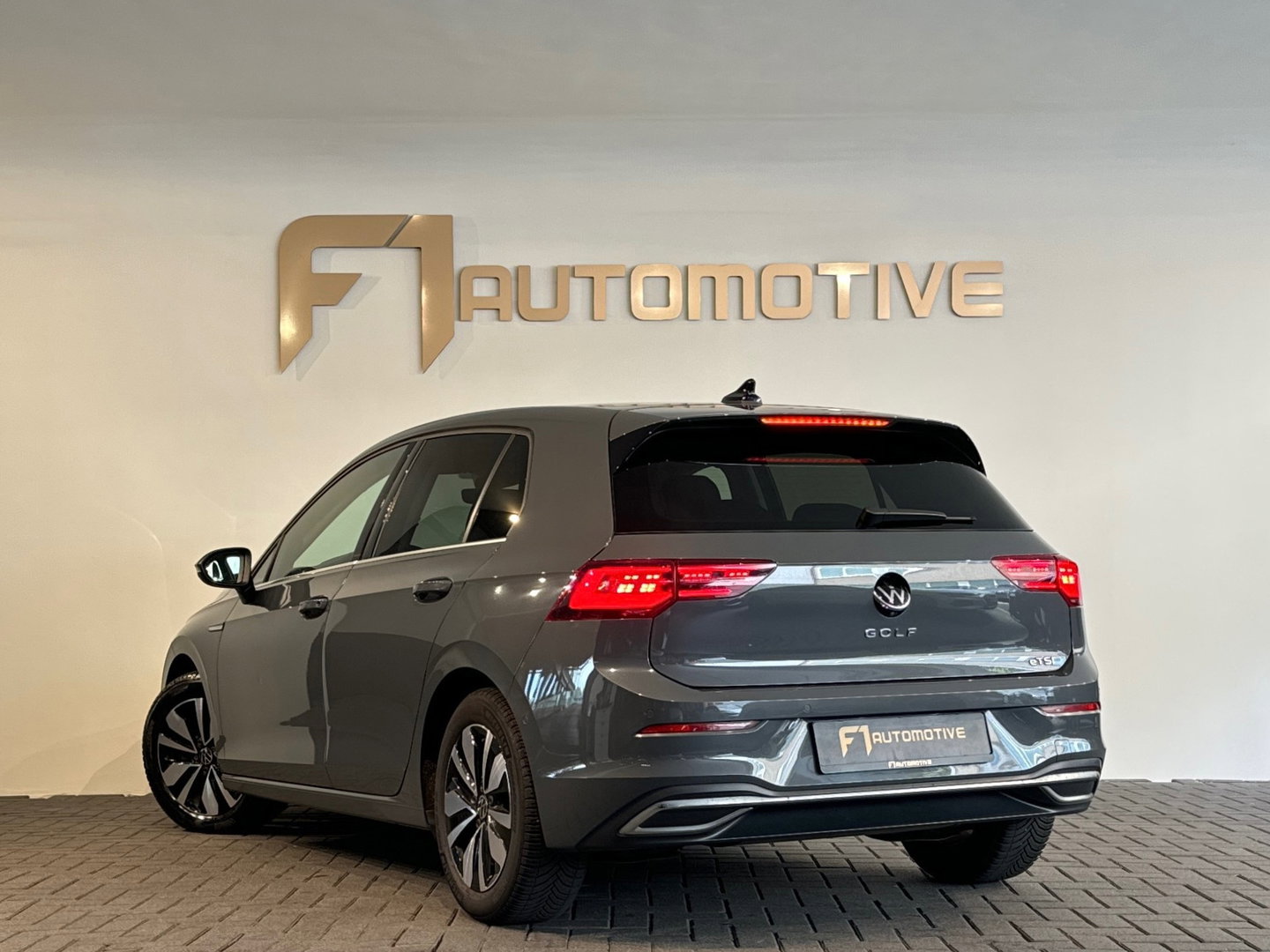 Volkswagen Golf 1.5 TSI Highline Keyless|IQ|Camera|Massage