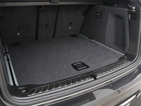 BMW X3 xDrive20i High Executive Edition Panorama dak | Carplay | Climate control | Stoelverwarming | Cruise control | Sfeerverlichting | Navigatie | Bluetooth | Leder bekleding | Achteruitrij camera | DAB Radio