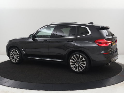 BMW X3 xDrive20i High Executive Edition Panorama dak | Carplay | Climate control | Stoelverwarming | Cruise control | Sfeerverlichting | Navigatie | Bluetooth | Leder bekleding | Achteruitrij camera | DAB Radio