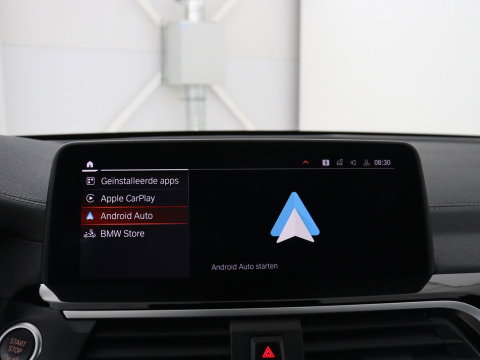 BMW X3 xDrive20i High Executive Edition Panorama dak | Carplay | Climate control | Stoelverwarming | Cruise control | Sfeerverlichting | Navigatie | Bluetooth | Leder bekleding | Achteruitrij camera | DAB Radio