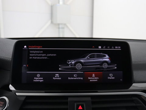 BMW X3 xDrive20i High Executive Edition Panorama dak | Carplay | Climate control | Stoelverwarming | Cruise control | Sfeerverlichting | Navigatie | Bluetooth | Leder bekleding | Achteruitrij camera | DAB Radio