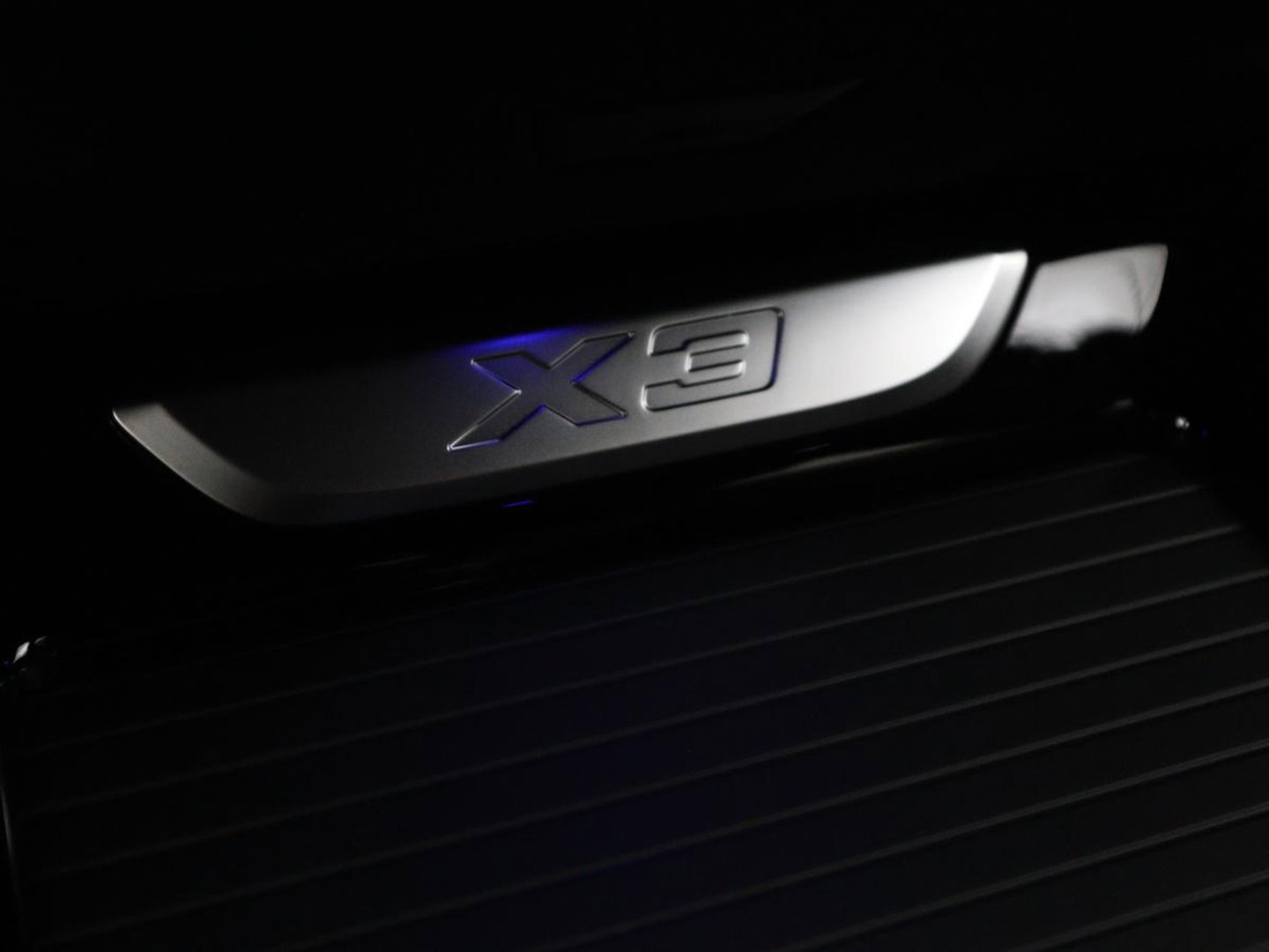 BMW X3 xDrive20i High Executive Edition Panorama dak | Carplay | Climate control | Stoelverwarming | Cruise control | Sfeerverlichting | Navigatie | Bluetooth | Leder bekleding | Achteruitrij camera | DAB Radio