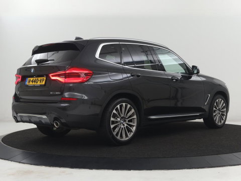 BMW X3 xDrive20i High Executive Edition Panorama dak | Carplay | Climate control | Stoelverwarming | Cruise control | Sfeerverlichting | Navigatie | Bluetooth | Leder bekleding | Achteruitrij camera | DAB Radio