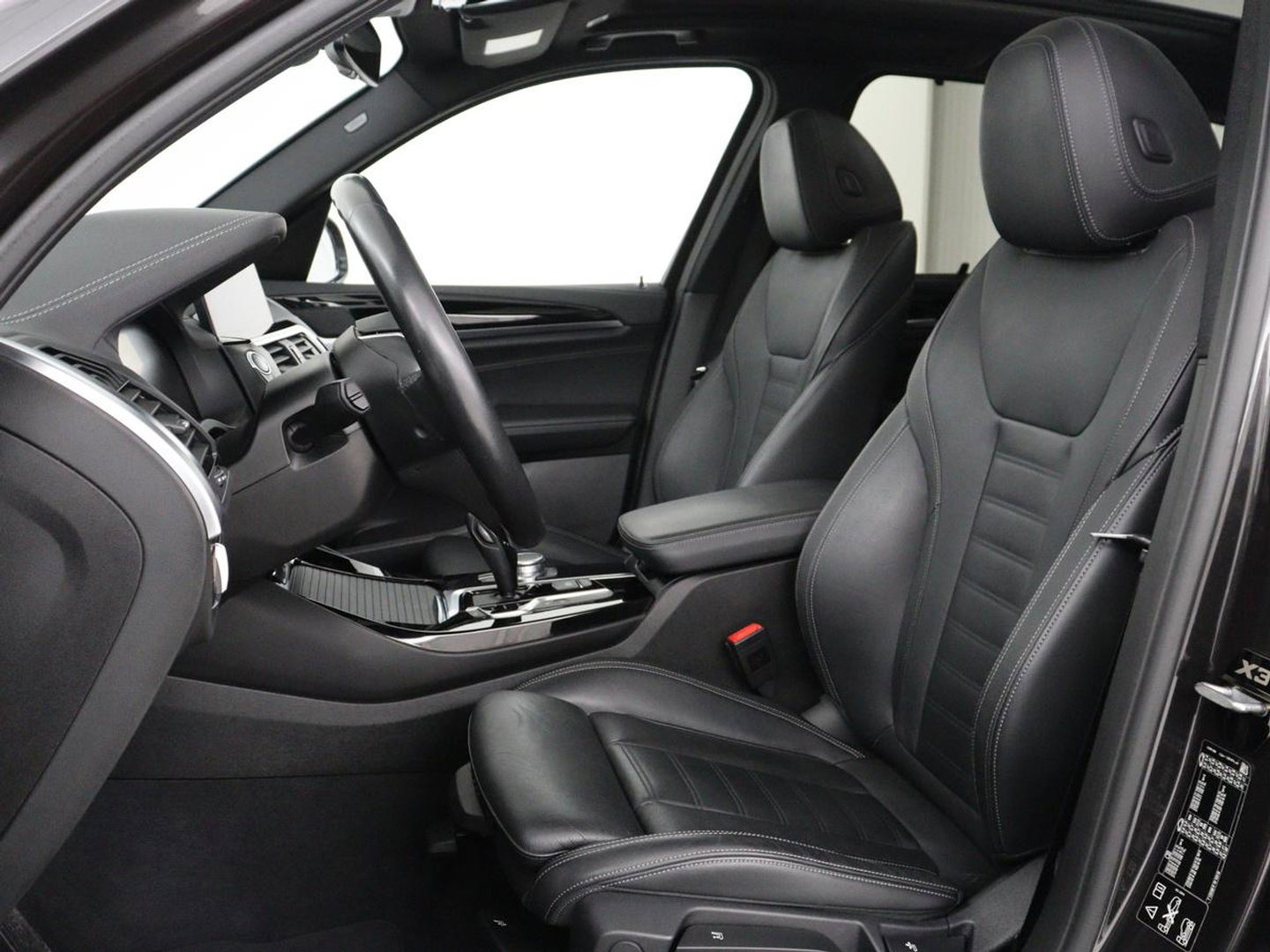 BMW X3 xDrive20i High Executive Edition Panorama dak | Carplay | Climate control | Stoelverwarming | Cruise control | Sfeerverlichting | Navigatie | Bluetooth | Leder bekleding | Achteruitrij camera | DAB Radio