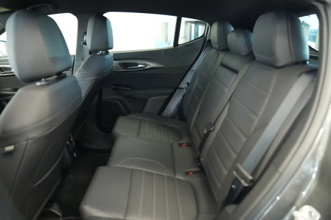 Alfa Romeo Tonale 1.5T Hybrid Veloce Schakelpaddles Draadloze Lader Stoelventilatie 24 Maanden garantie* (Vraag naar de voorwaarden)