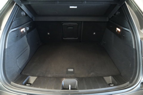Alfa Romeo Tonale 1.5T Hybrid Veloce Schakelpaddles Draadloze Lader Stoelventilatie 24 Maanden garantie* (Vraag naar de voorwaarden)