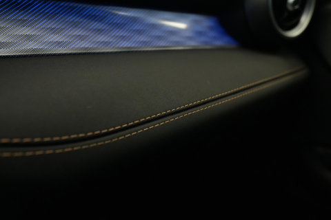 Alfa Romeo Tonale 1.5T Hybrid Veloce Schakelpaddles Draadloze Lader Stoelventilatie 24 Maanden garantie* (Vraag naar de voorwaarden)