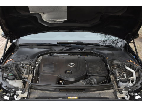 Mercedes-Benz C-Klasse 300 e AMG Line 313 pk | NL-Auto | 8x velgen + banden | Trekhaak | Open dak | Virtual cockpit | Camera | Carplay | Sfeerverlichting | Full LED | LM-Velgen | NAP
