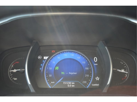 Mercedes-Benz C-Klasse 300 e AMG Line 313 pk | NL-Auto | 8x velgen + banden | Trekhaak | Open dak | Virtual cockpit | Camera | Carplay | Sfeerverlichting | Full LED | LM-Velgen | NAP