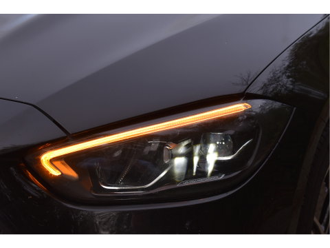Mercedes-Benz C-Klasse 300 e AMG Line 313 pk | NL-Auto | 8x velgen + banden | Trekhaak | Open dak | Virtual cockpit | Camera | Carplay | Sfeerverlichting | Full LED | LM-Velgen | NAP