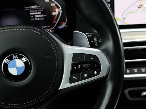 BMW X5 M50i 4.4 530pk | Achterasbesturing | Laser | ACC | Sky Lounge | Grigrio Telesto