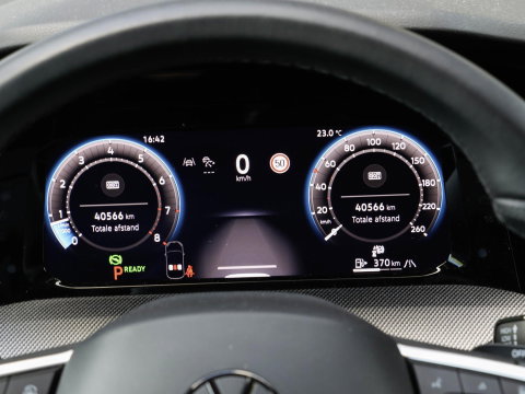 Volkswagen Golf Variant 1.5 eTSI R-Line 150PK DSG 150PK