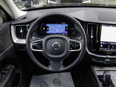 Volvo XC60 T6 AWD Plus Dark Panoramadak Leder Memory Keyless Google Navigatie