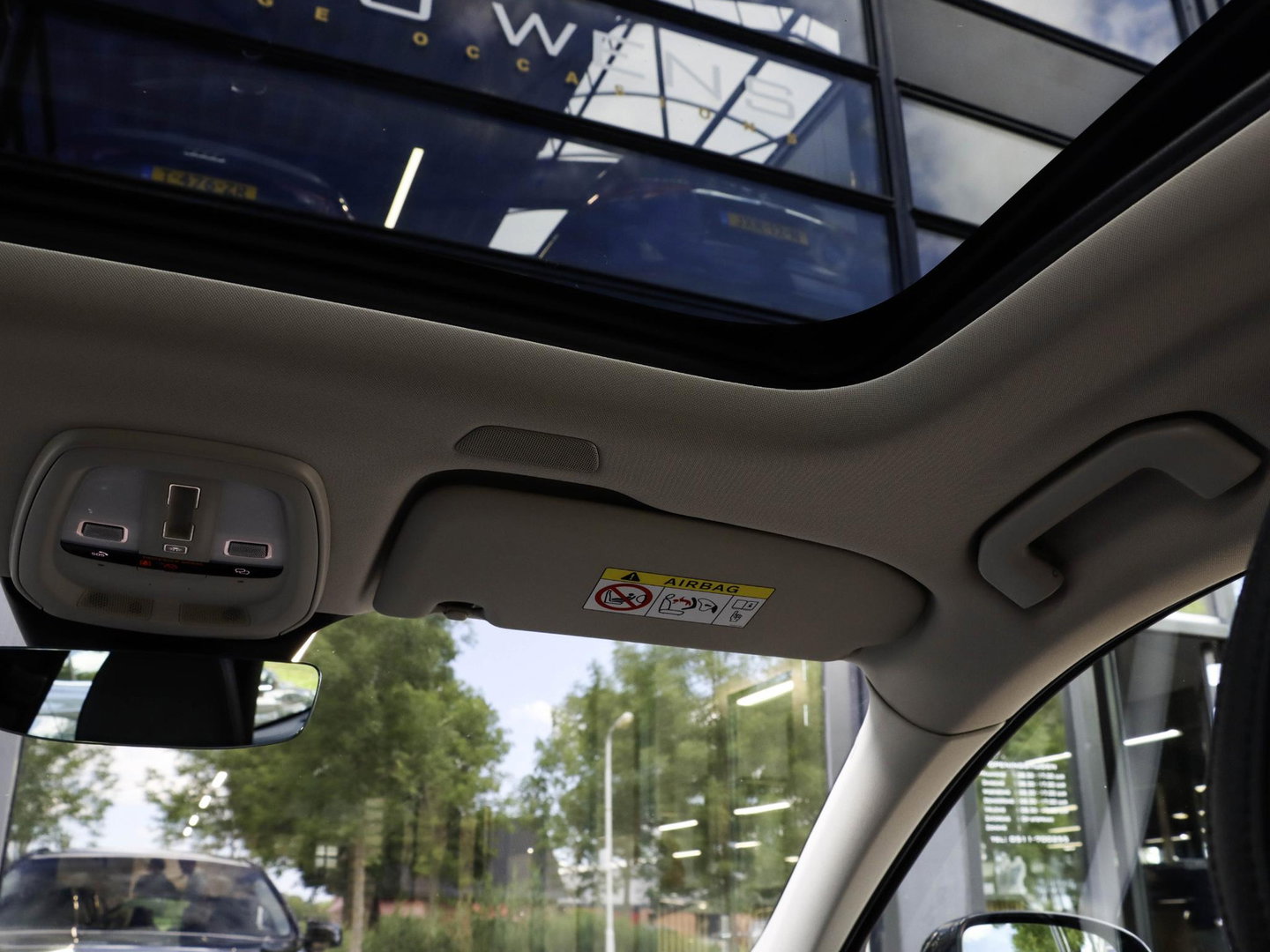 Volvo XC60 T6 AWD Plus Dark Panoramadak Leder Memory Keyless Google Navigatie