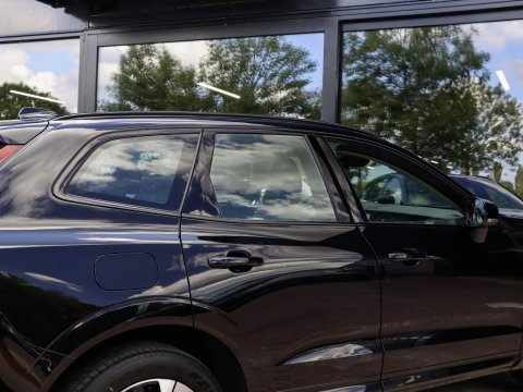 Volvo XC60 T6 AWD Plus Dark Panoramadak Leder Memory Keyless Google Navigatie
