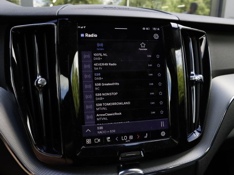Volvo XC60 T6 AWD Plus Dark Panodak 360 Camera Head Up Harman Kardon Winterpakket