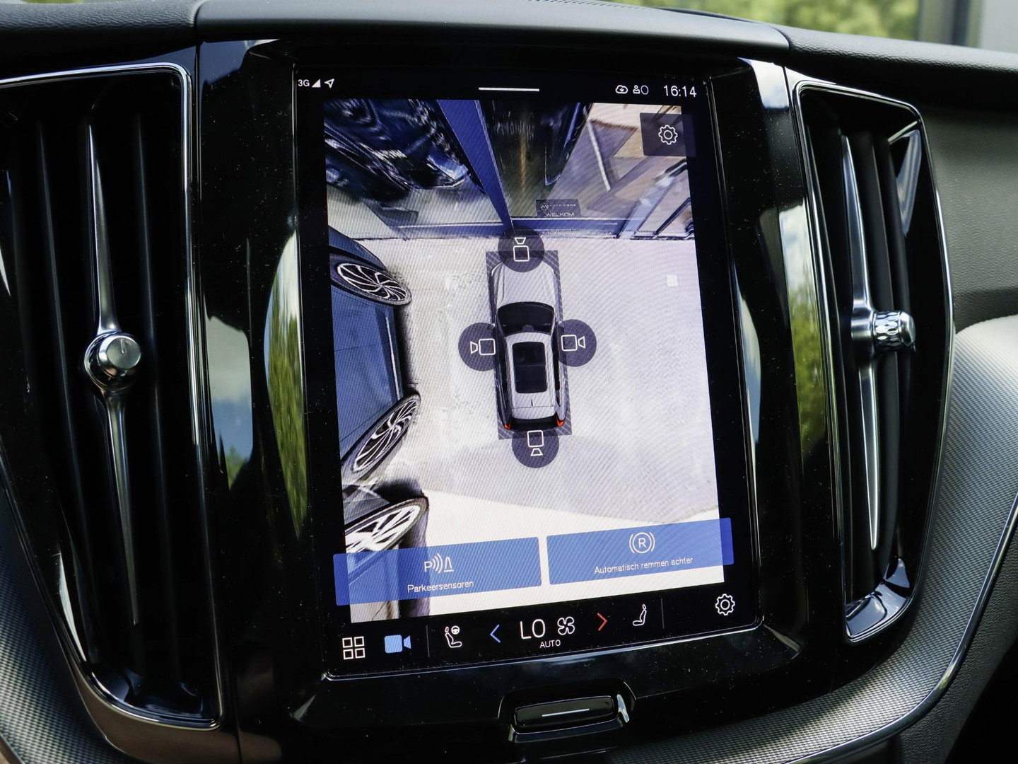 Volvo XC60 T6 AWD Plus Dark Panodak 360 Camera Head Up Harman Kardon Winterpakket