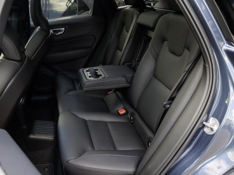 Volvo XC60 T6 AWD Plus Dark Panodak 360 Camera Head Up Harman Kardon Winterpakket