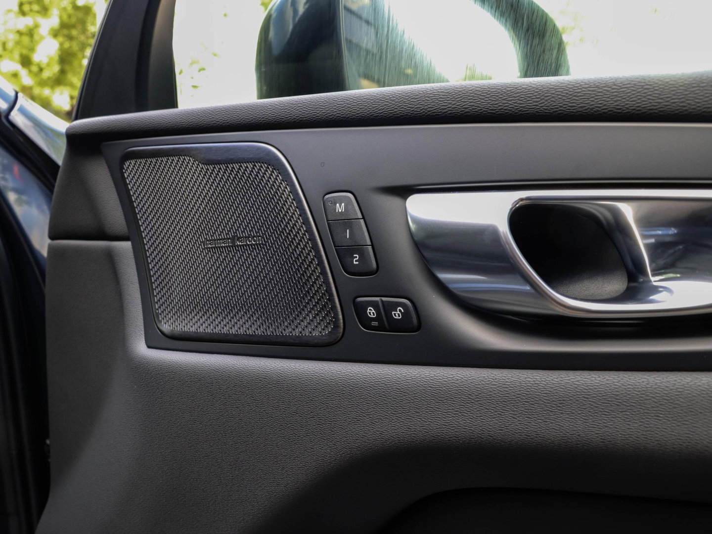 Volvo XC60 T6 AWD Plus Dark Panodak 360 Camera Head Up Harman Kardon Winterpakket