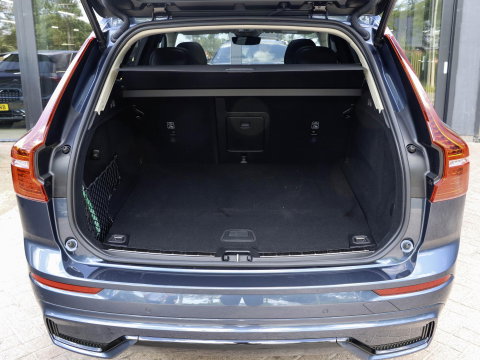 Volvo XC60 T6 AWD Plus Dark Panodak 360 Camera Head Up Harman Kardon Winterpakket