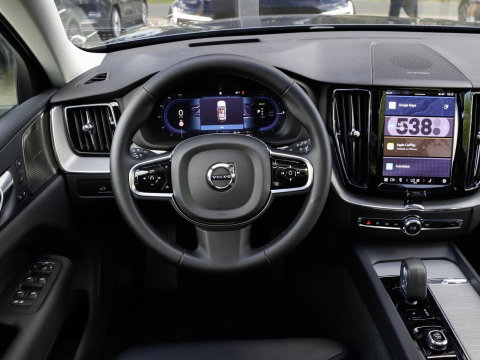 Volvo XC60 T6 AWD Plus Dark Panodak 360 Camera Head Up Harman Kardon Winterpakket