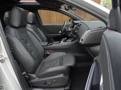 DS 7 Crossback E-Tense 224PK Hybrid / So Chic / massage / LED