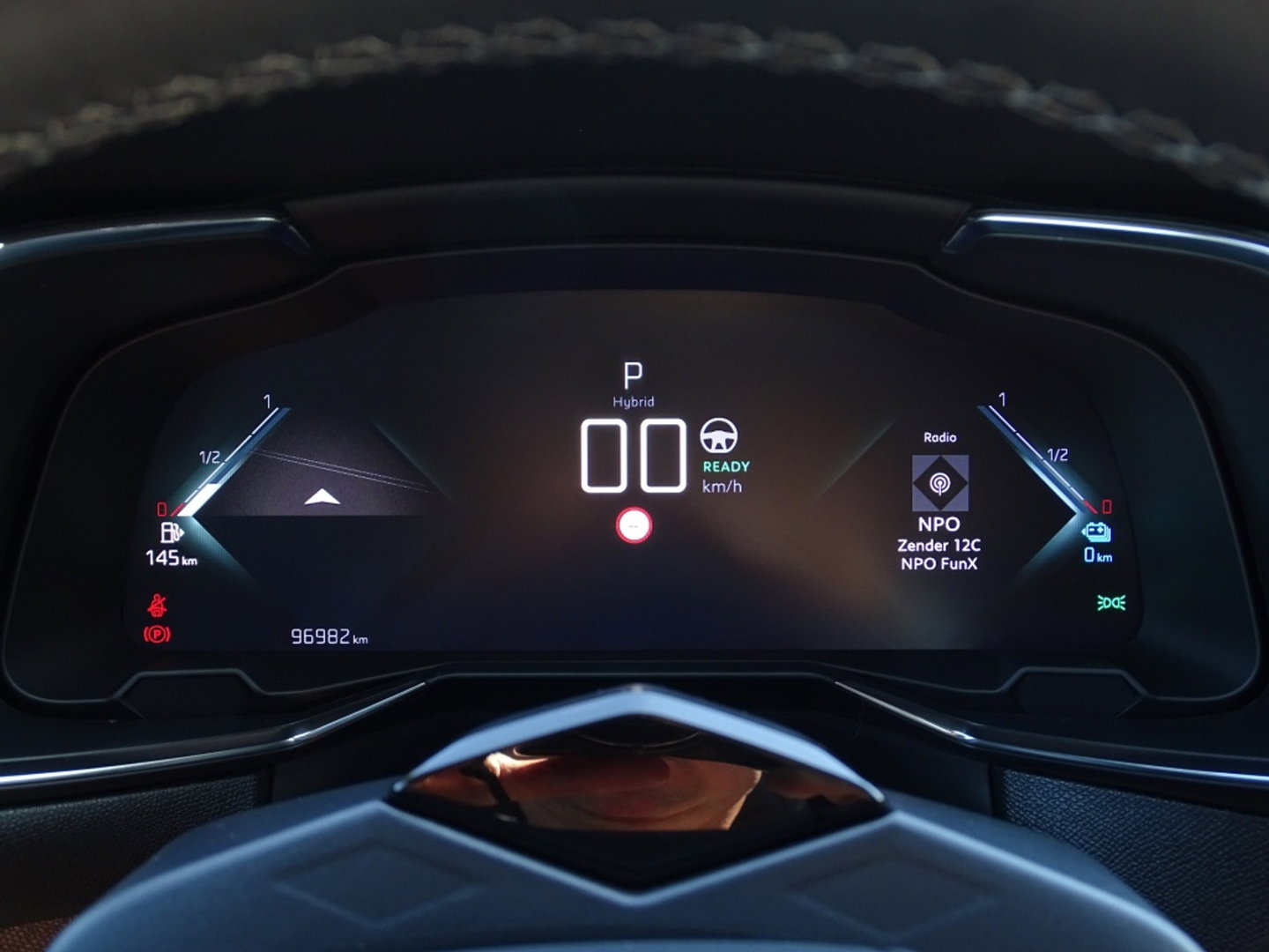 DS 7 Crossback E-Tense 224PK Hybrid / So Chic / massage / LED