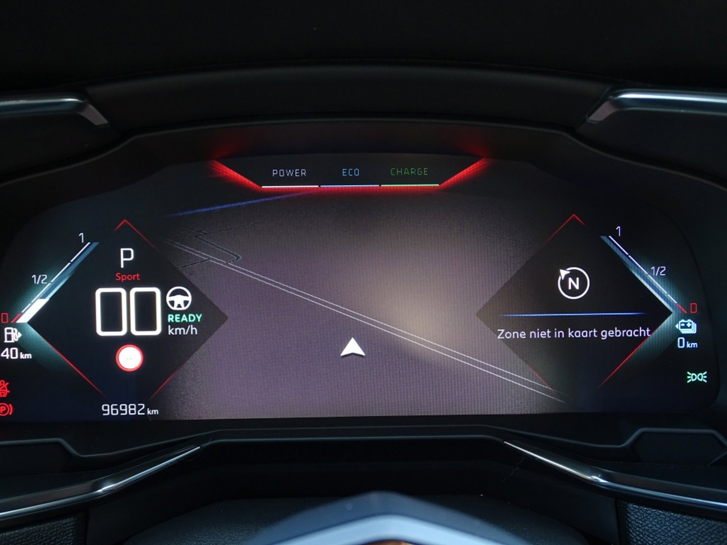 DS 7 Crossback E-Tense 224PK Hybrid / So Chic / massage / LED