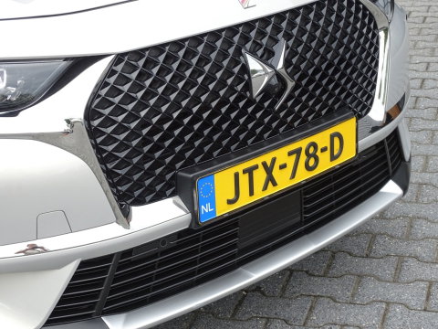 DS 7 Crossback E-Tense 224PK Hybrid / So Chic / massage / LED