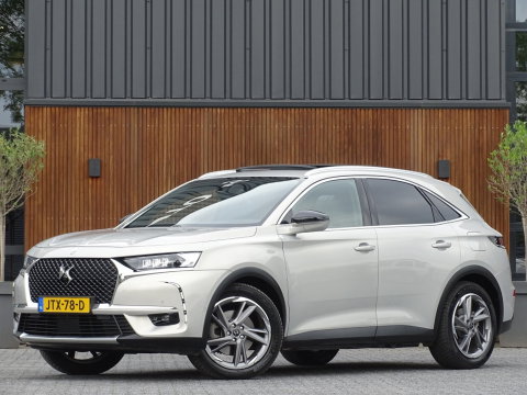DS 7 Crossback E-Tense 224PK Hybrid / So Chic / massage / LED