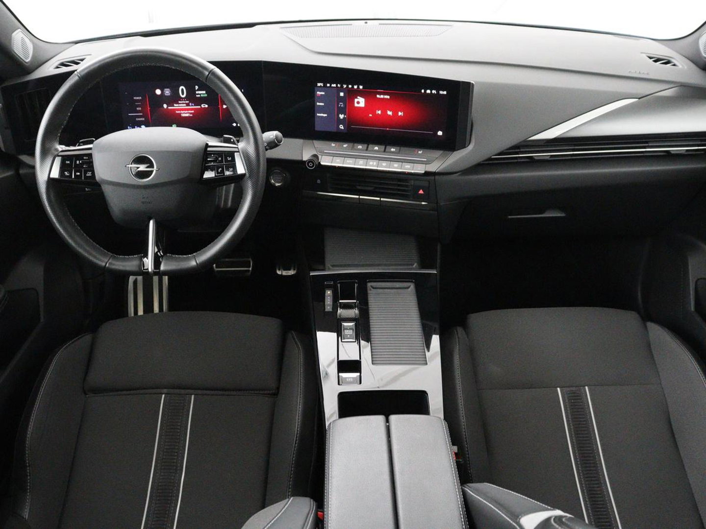 Opel Astra 1.2 Business Edition | SOH 90,8% | 360 Camera | Navigatie | Carplay | Climate control | Stoel & stuurverwarming | Adaptive Cruise control | Bluetooth