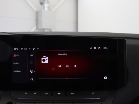 Opel Astra 1.2 Business Edition | SOH 90,8% | 360 Camera | Navigatie | Carplay | Climate control | Stoel & stuurverwarming | Adaptive Cruise control | Bluetooth