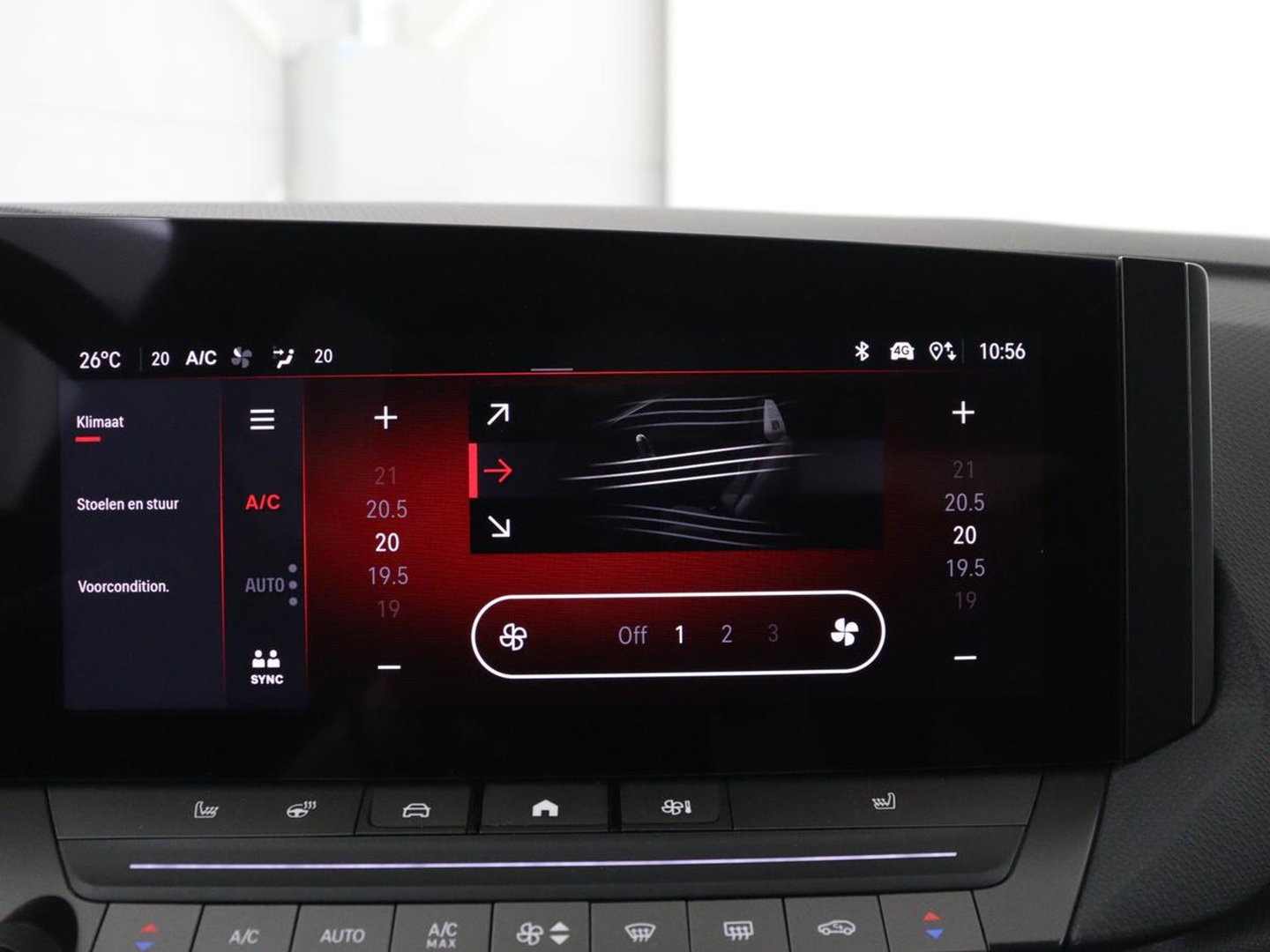 Opel Astra 1.2 Business Edition | SOH 90,8% | 360 Camera | Navigatie | Carplay | Climate control | Stoel & stuurverwarming | Adaptive Cruise control | Bluetooth
