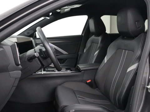 Opel Astra 1.2 Business Edition | SOH 90,8% | 360 Camera | Navigatie | Carplay | Climate control | Stoel & stuurverwarming | Adaptive Cruise control | Bluetooth