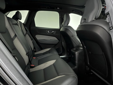 Volvo XC60 2.0 T6 Plug-in hybrid AWD R-Design Pano Google H/K HUD 360º